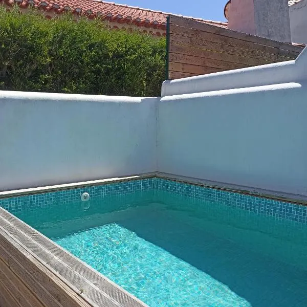 CASA DAS CAMARINHAS by Stay in Alentejo, hotel v destinaci Odemira