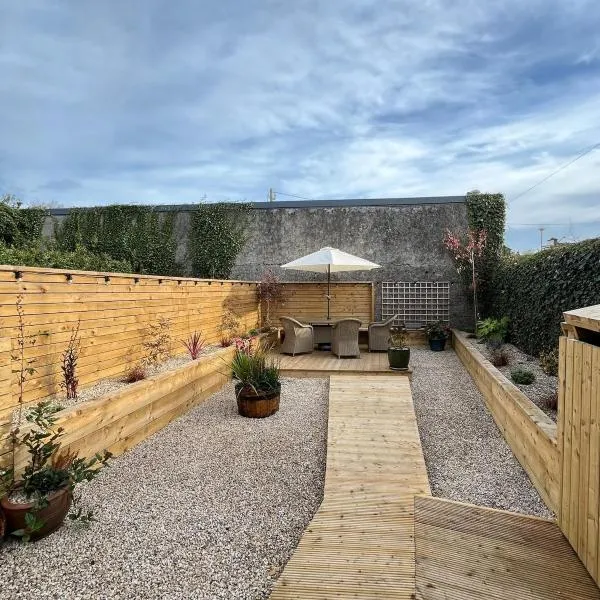 3 Bedroom, 5 Bed Home in the Heart of Galway，位于戈尔韦的酒店