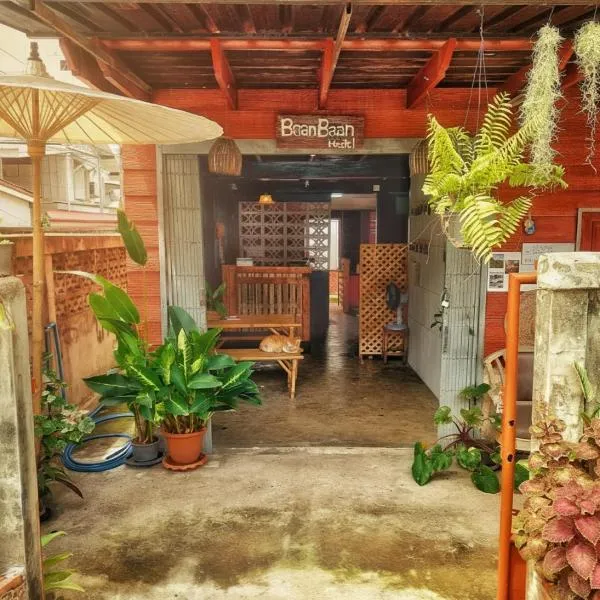 Baan Baan Cozy Hostel, khách sạn ở Phitsanulok