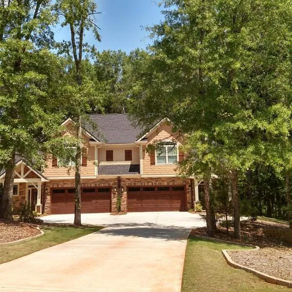 Peachtree TownHome, hotel a Peachtree City