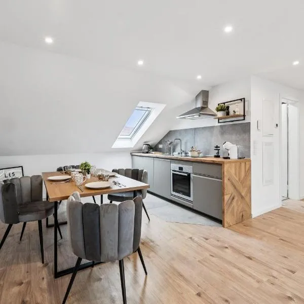 Yello Homes - 4 Gäste - 2 Zimmer - Großartiger Blick、ヘルツォーゲンアウラッハのホテル