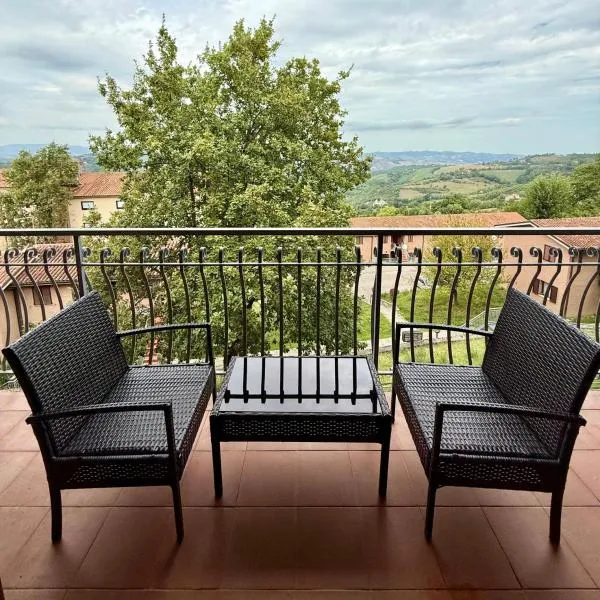Appartamento Panoramico Urbino Vista Colline، فندق في أوربينو