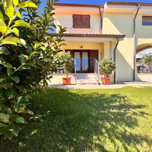 Casa Grecale, khách sạn ở Girasole