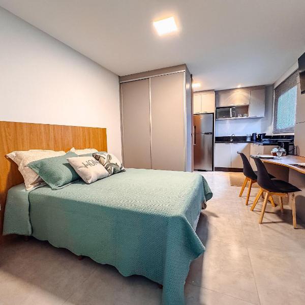 Studio Moderno c/ Piscina e Garagem