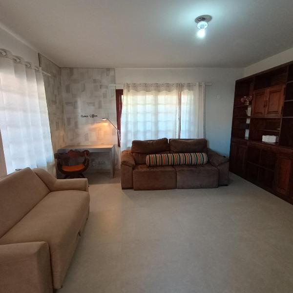 Casa Aconchegante no Peró Próx Praia e Comércio