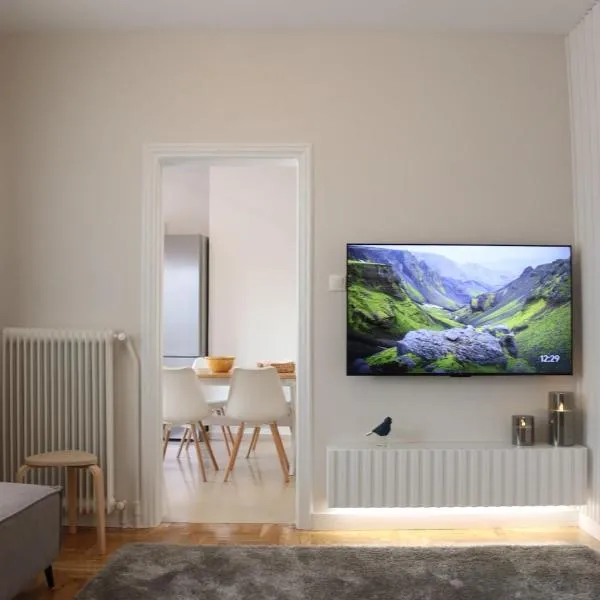 Florina four seasons apartment，位于弗洛里纳的酒店