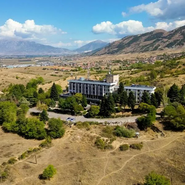 Hotel Kristal, khách sạn ở Korçë