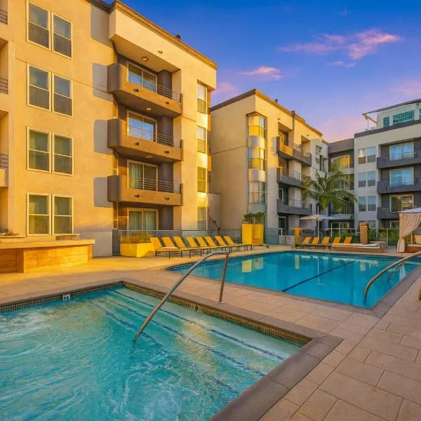 Marina Boardwalk Breeze 1BA & 2BA - Short Trip To Venice Beach, hotel a Los Angeles