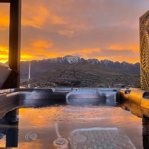Lakevista Haven -- Spa Pool - Hot Tub with Views, khách sạn ở Queenstown