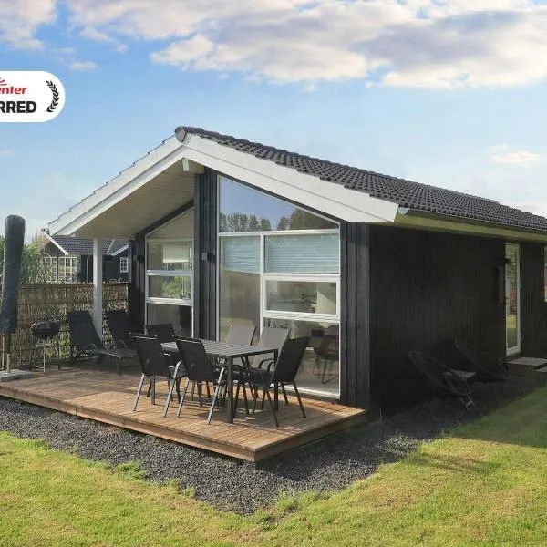 4 star holiday home in Væggerløse-By Traum, hotel in Marielyst