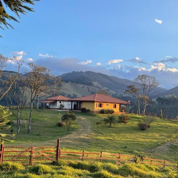 Casa poesia vista maravilhosa em Gonçalves-MG