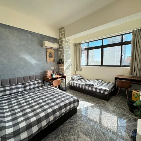 大橋旁民宿, хотел в Жинченг