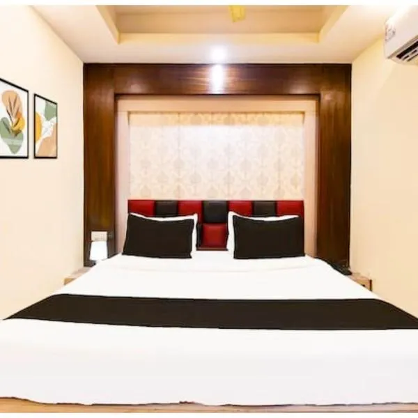 Hotel Book N Stay Near Sea Beach & Jagannath Temple Road - Fully Air Condition Premium Room - Free Wifi & Room Services - Best Budget Hotel In Puri, hotel in Puri