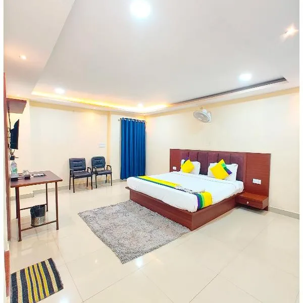 Hotel Royal Residency Kashi- Near Baba Vishwanath Temple - Fully Air Conditioned Rooms - Restaurant & Wi-fi #Lift #Parking Facilities - A Top Rated Hotel At Best Location - Book Now, hotel in Varanasi