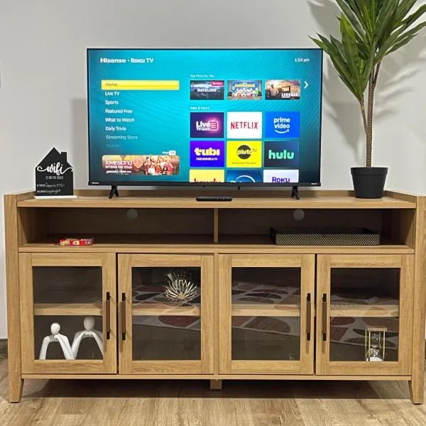 Cozy first floor, 1bed 1bath Near Airport, Cleveland Clinic, Downtown Cleveland, khách sạn ở Cleveland