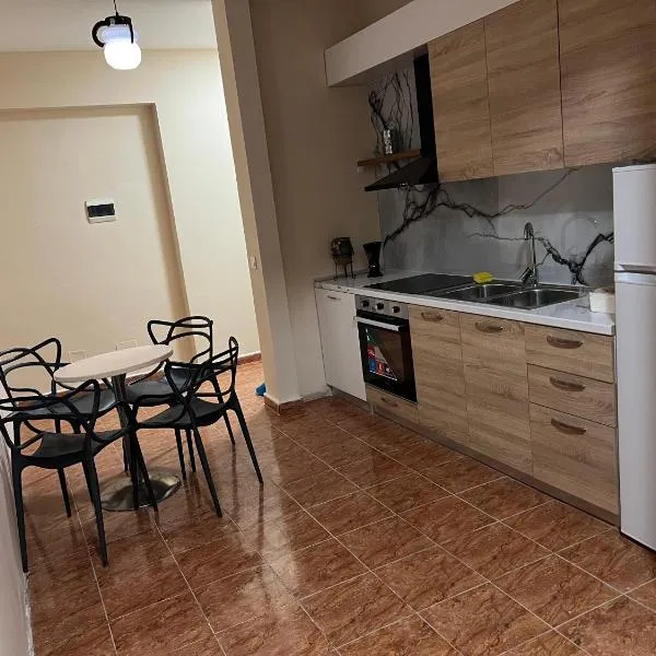 Open Door Hostel, hotel di Tiranë