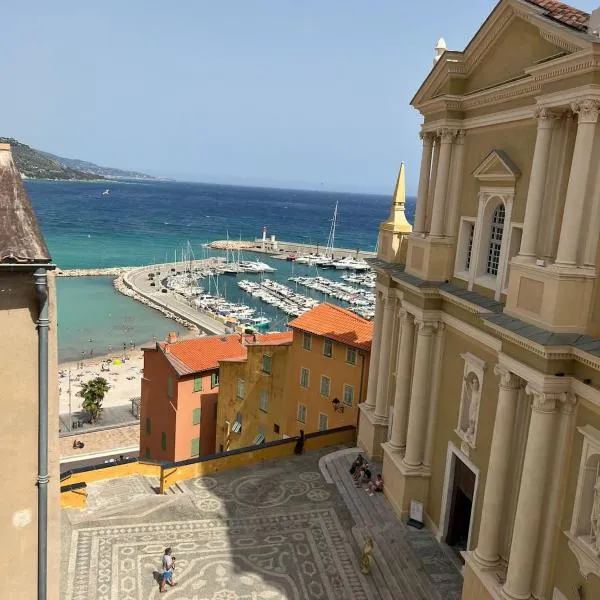 Rêve de vacances Insolite Saint Michel vue mer, hotel em Menton
