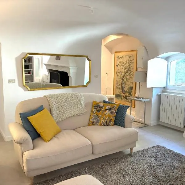Casa Gallina, viešbutis mieste Introdacqua
