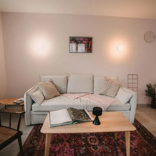 L'Atelier de l'Horloger 2 ch 6 pers Cour privée & Parking, hotel v destinaci Besançon