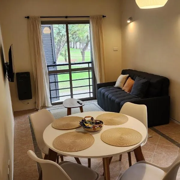 Departamento Centrico con vista única a Plaza Sarmiento, hotel en San Nicolás de los Arroyos