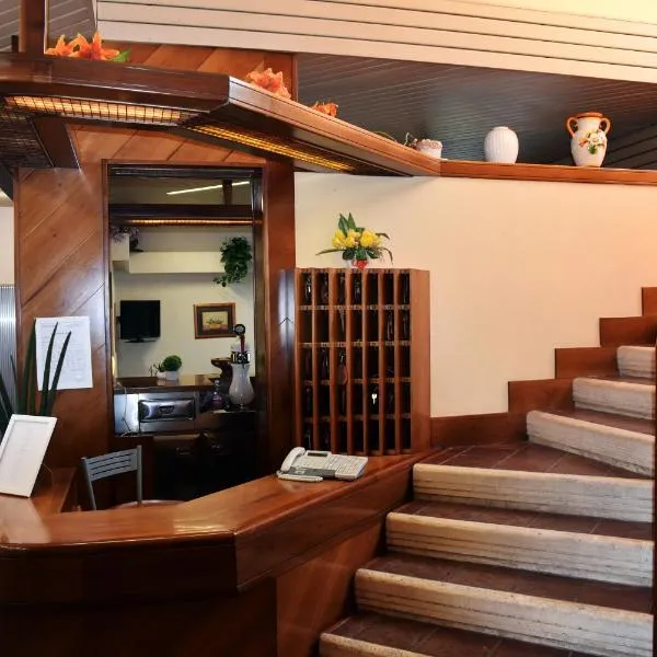 Hotel Graziella, hotel v destinácii Bellaria-Igea Marina
