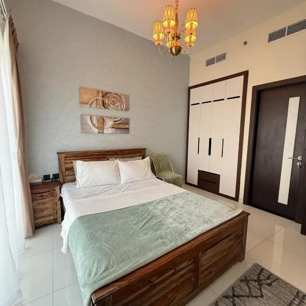 Peaceful Cozy 1 BHK Pool Garden View Liwan Dubai Land, ξενοδοχείο στο Ντουμπάι