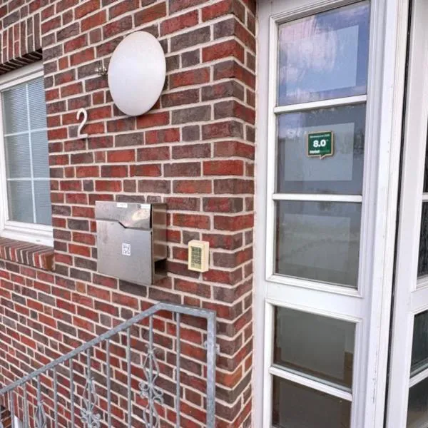 Ferienwohnung 2 mit Garten, hotel in Hannover
