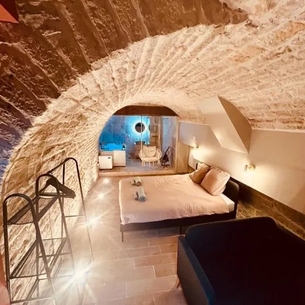 Le Caveau - Spa Privé Dijon，位于第戎的酒店