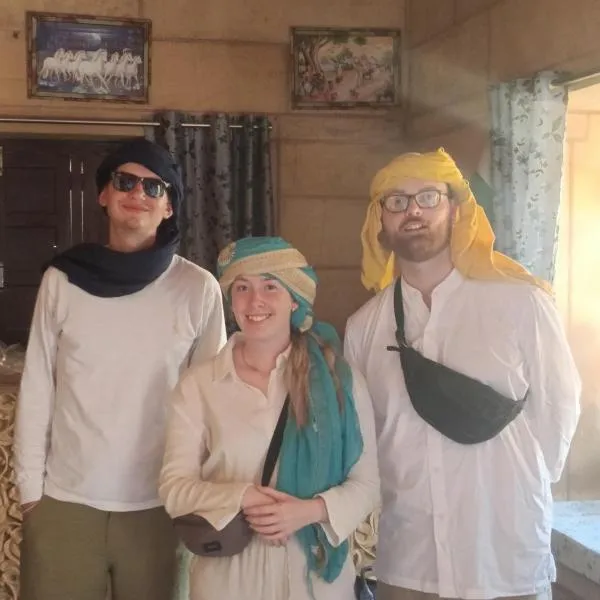 Tofu Guesthouse - Fort View, khách sạn ở Jaisalmer