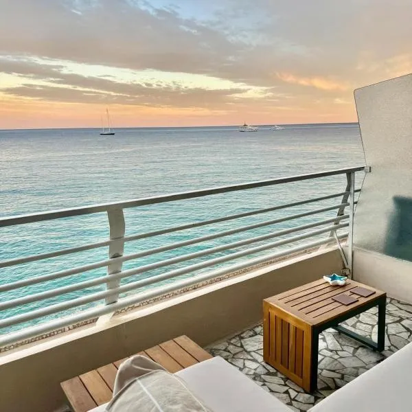 Casa Sud Menton front de mer, beachfront direct holiday vibe, hotel en Menton