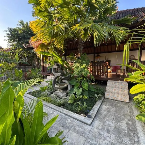 Puri Sari Villas, Restaurant and Bar、レンボンガン島のホテル