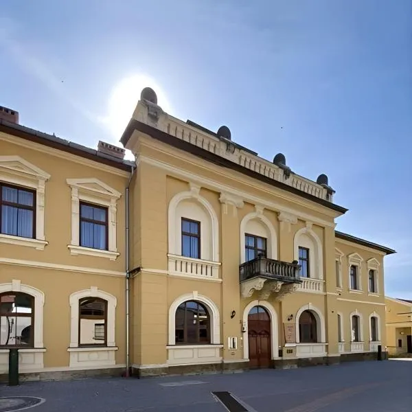 Mádi Kúria Hotel és Rendezvényközpont, ξενοδοχείο σε Mad