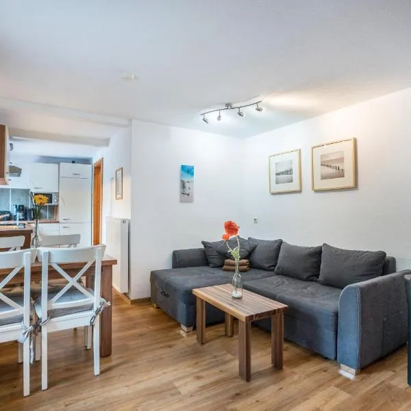 Nordsee Ferienwohnung Wattwurm, hotel en Thunum