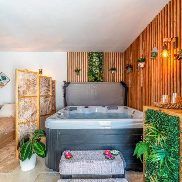 Une parenthèse en luberon, jacuzzi, hotell sihtkohas Les Taillades