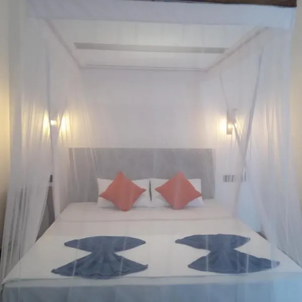 Danu Surf House Hiriketiya，位于迪克韦勒的酒店