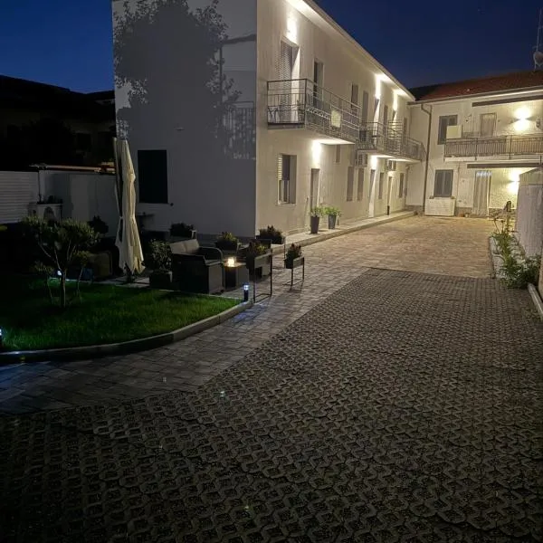 Bala Dream House, מלון בVerano Brianza