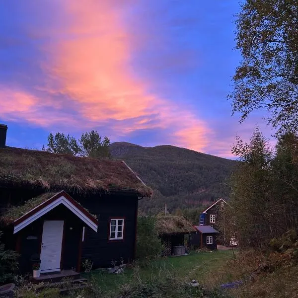 Stille og fredelig ved fjord og fjell, hotel in Valsøybotn