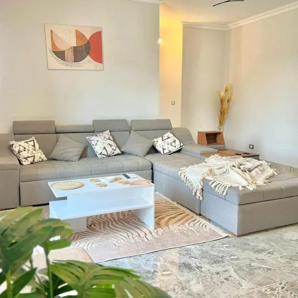 Panoramic View Luxury 2 Beds Hotel Apart - East Town Compound - Sodic - New Cairo - Cairo, hotell Kairos