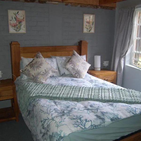 Nita's Air Bed & Breakfast & self catering, hotel in Crocodile Valley Estates