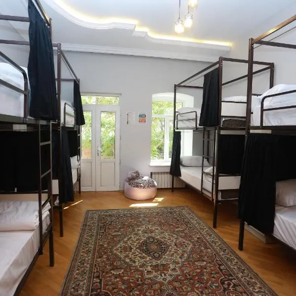 Best Atmosphere Hostel、バクーのホテル