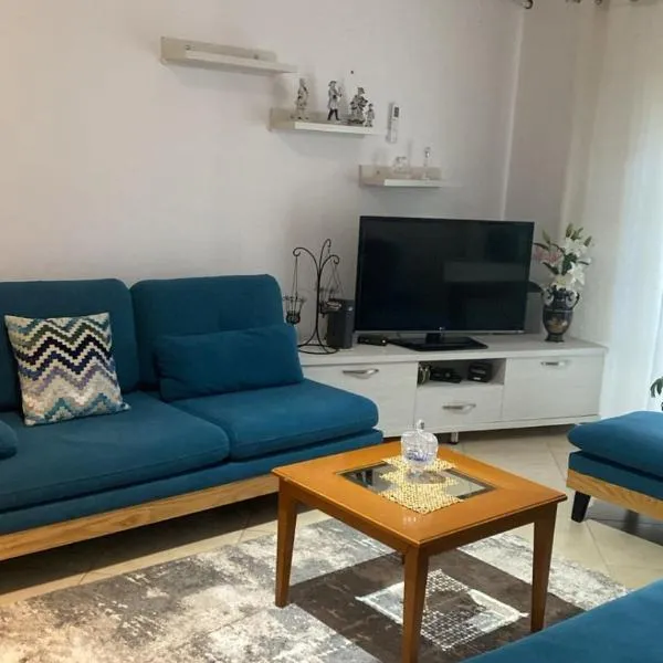 Apartment Near The Shopping Center ETC, hotel u gradu Fier