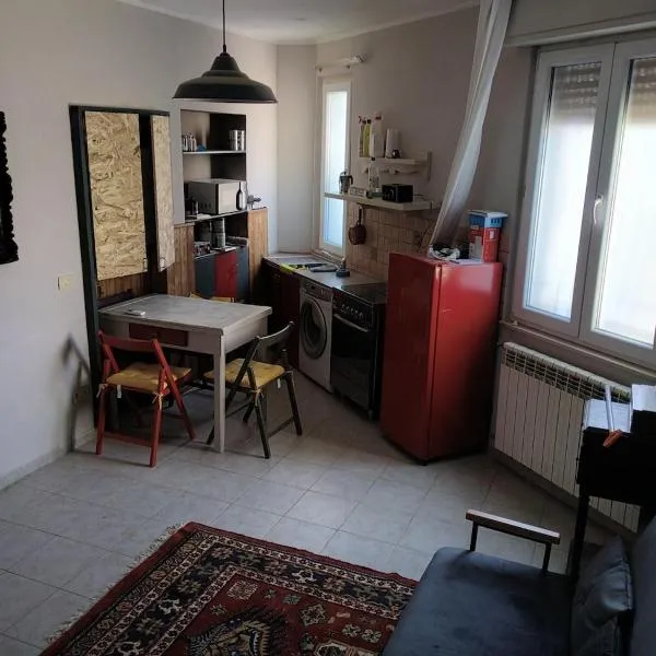 dolcecasa77, hotel en Sannazzaro deʼ Burgondi