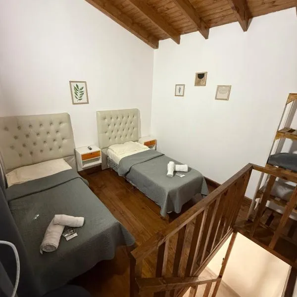 Hospedaje L H primero B Ezeiza a 15 min del aeropuerto، فندق في La Unión