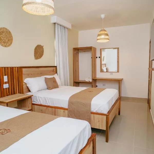 HOTEL K2, מלון בHiguey