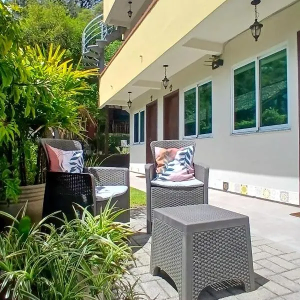 Pousada Green, hotel u gradu Florijanopolis