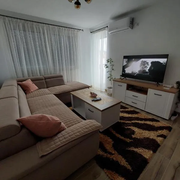 Apartman Aurora, hotel in Modriča