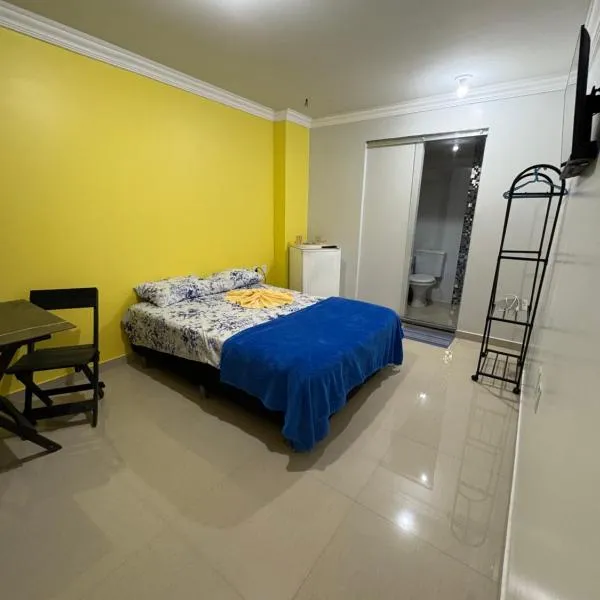 Quarto próximo ao centro, hotel in Manaus