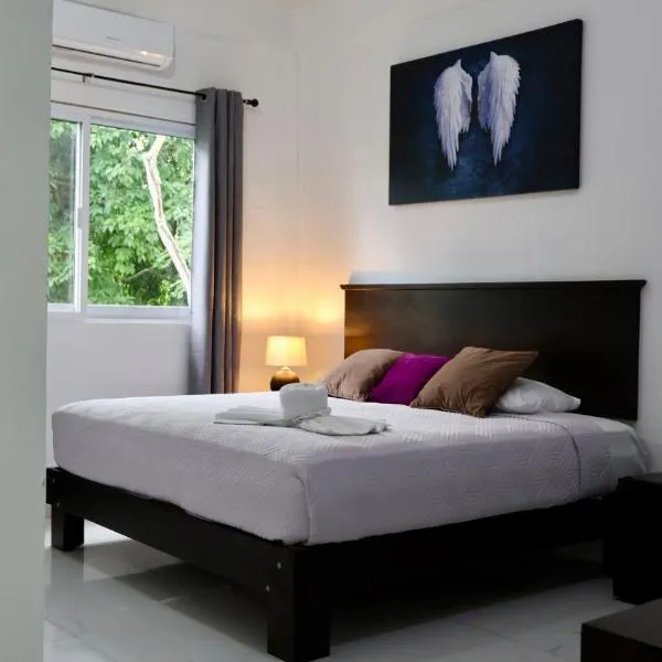 HOKAB, hotel in Cenote Azul