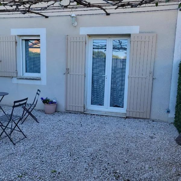 Maison chaleureuse, hotel in Monteux