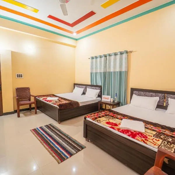 Omji Char Bhuja Dham Ashram - 15min to Ram Temple, hotel em Ayodhya